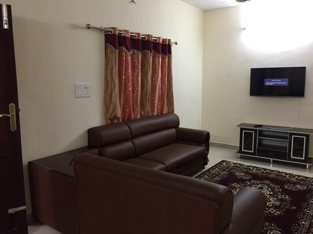 Sp Plaza Service Apartment 特里凡得琅 外观 照片