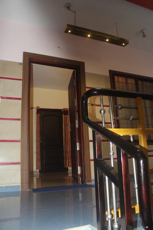 Sp Plaza Service Apartment 特里凡得琅 外观 照片
